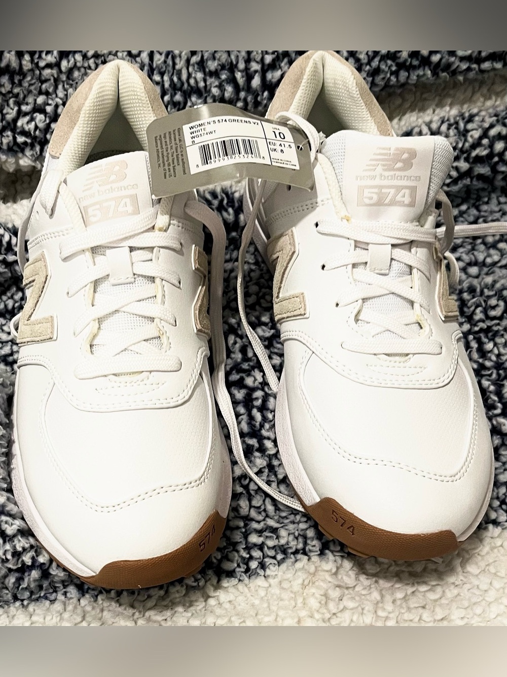 New Balance 574 Sneakers spikeless,Green V2 in White and Tan Unisex